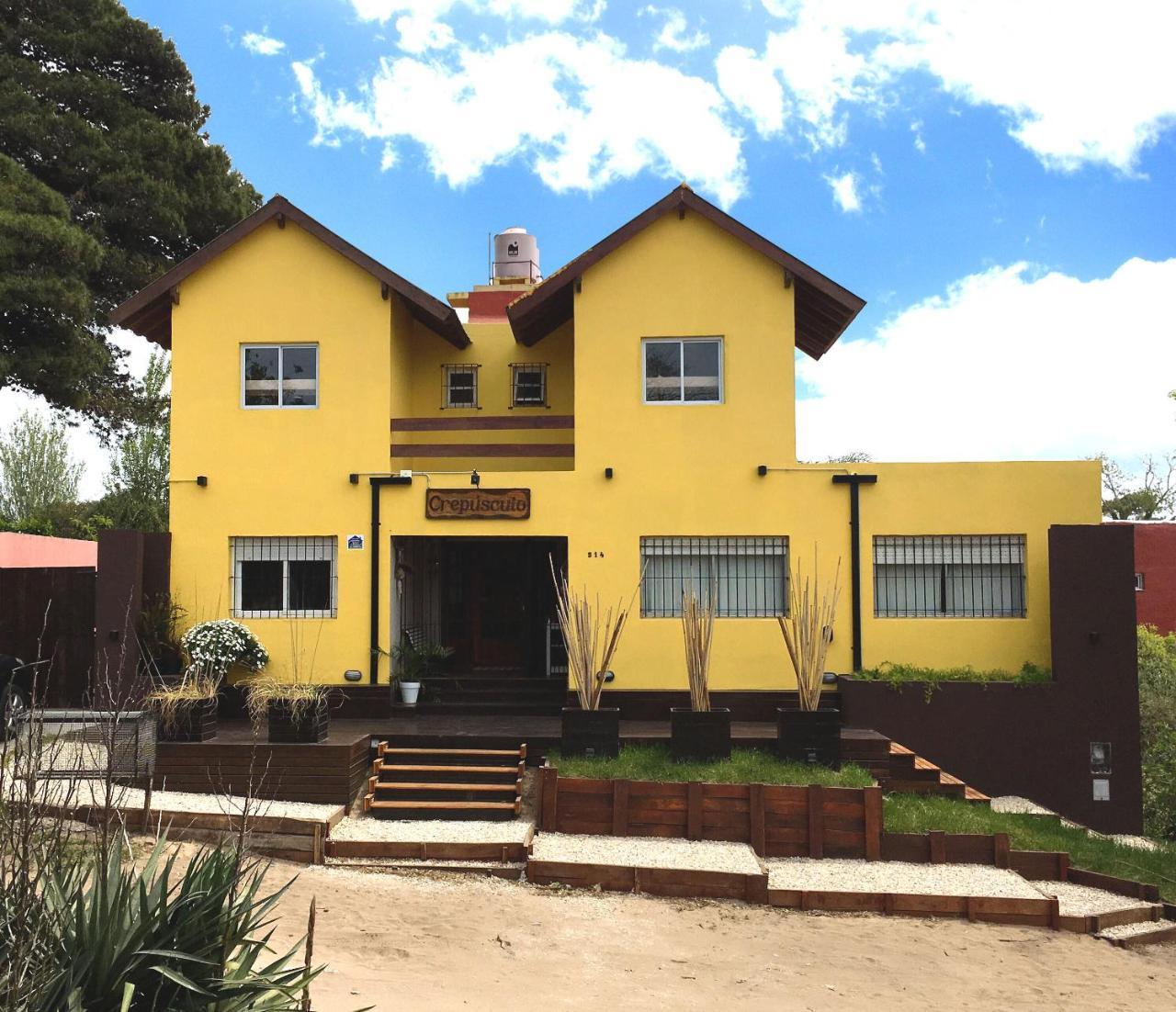 Hostel Crepusculo Villa Gesell Exterior photo